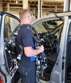 Åsane Autoservice får avdekket elektriske problemer i bilen.